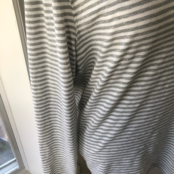 ABERCROMBIE & FITCH MUSCLE HENLEY - Picture 6 of 8